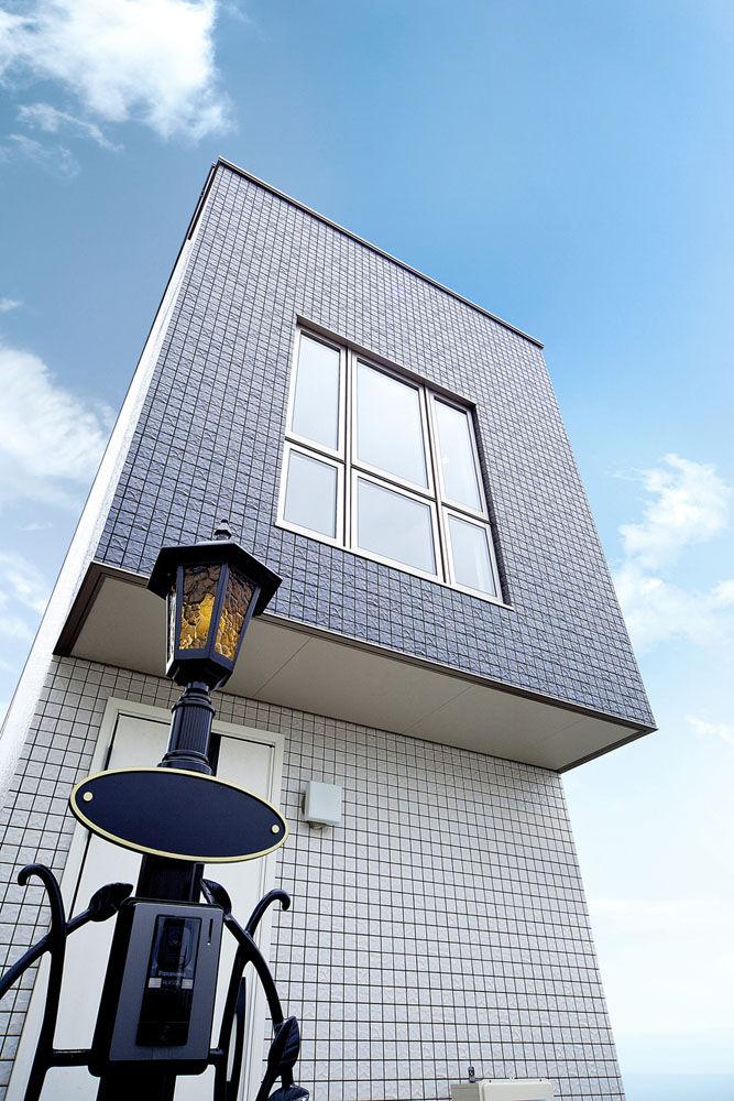 Other local. Building appearance