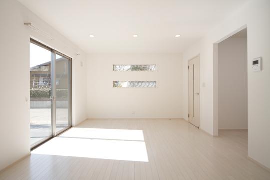 Same specifications photos (living)