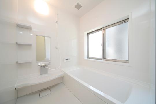 Same specifications photo (bathroom)