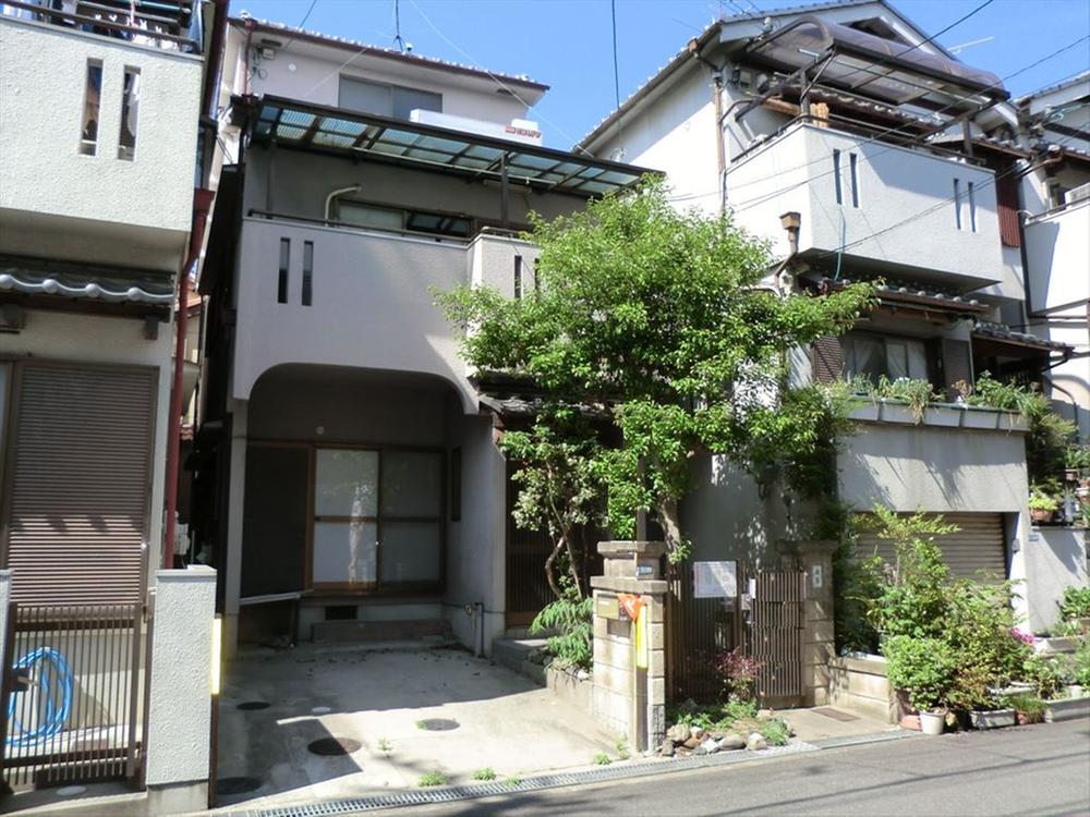 Local photos, including front road