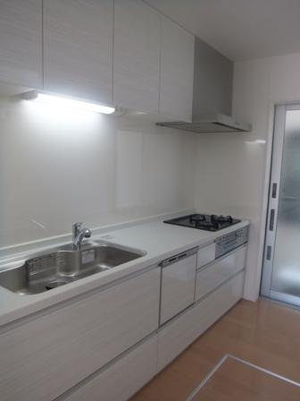 Kitchen. Room (May 2013) Shooting