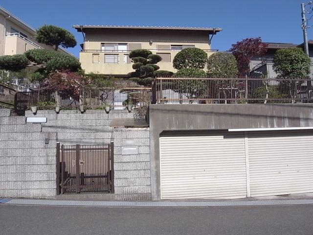 Local appearance photo