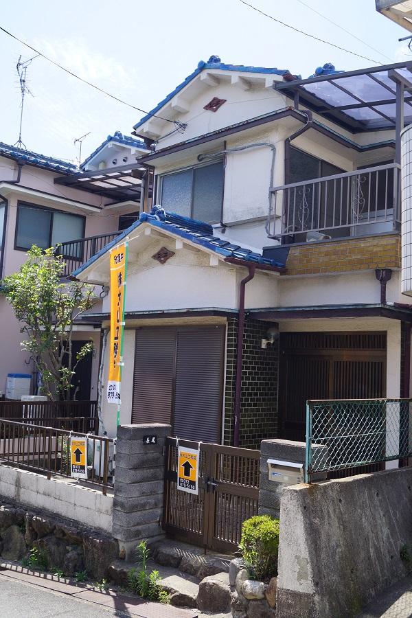 Local appearance photo.  ◆ Attached to the south side promenade, Good per sun ◆ 