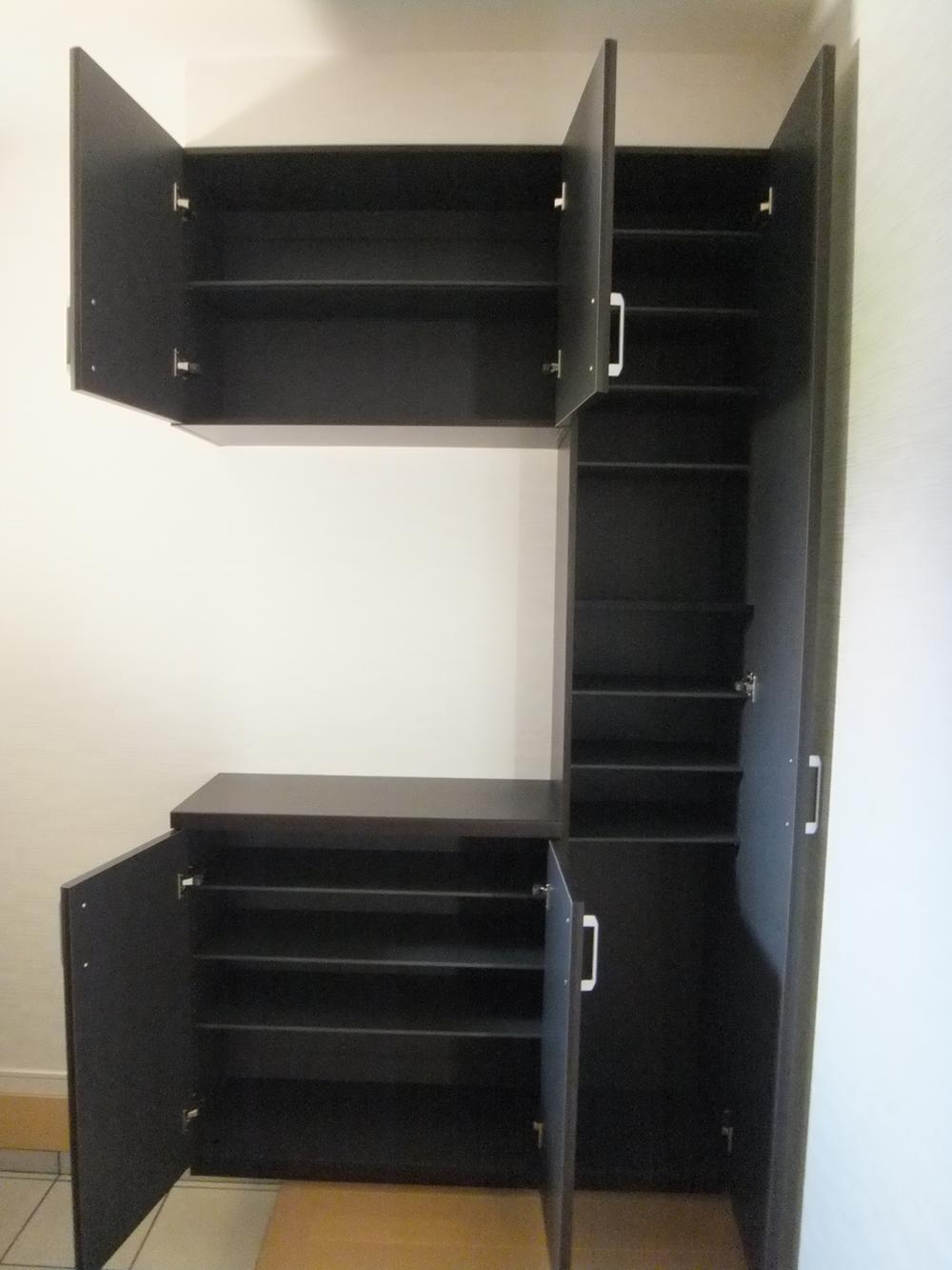 Receipt. Entrance storage