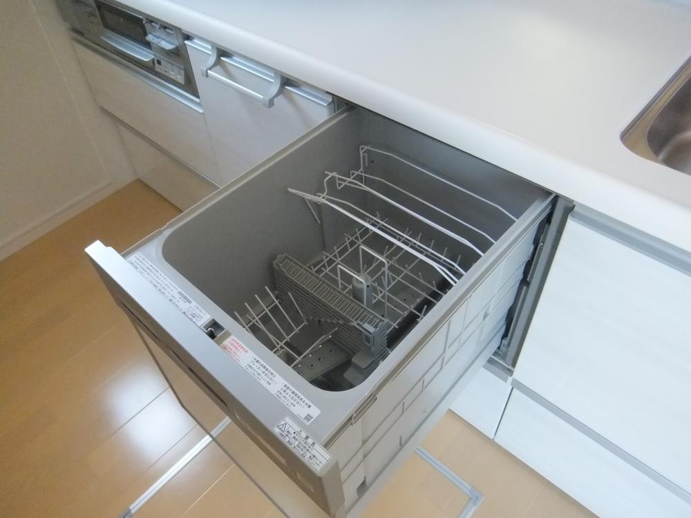 Kitchen. Dishwasher