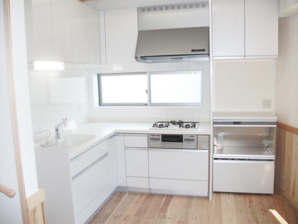 Same specifications photo (kitchen). Easy-to-use kitchen (image is a reference image)