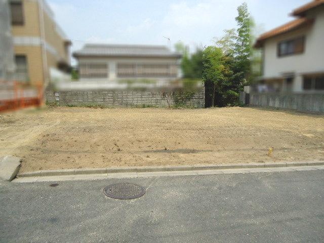 Local land photo. From south