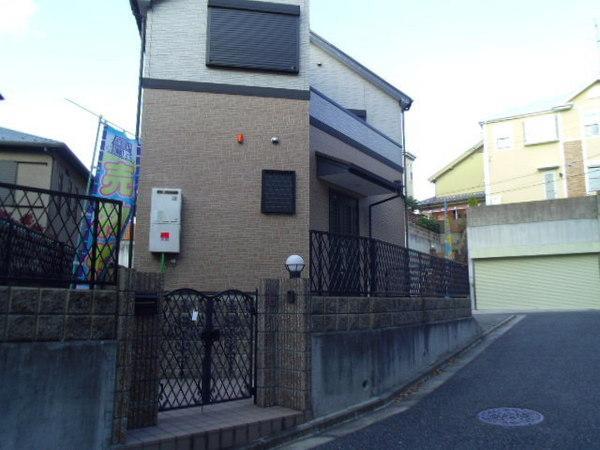 Local appearance photo. It is one low-rise area. 