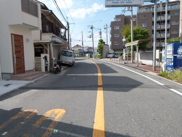 Local photos, including front road. Local (September 2013) Shooting