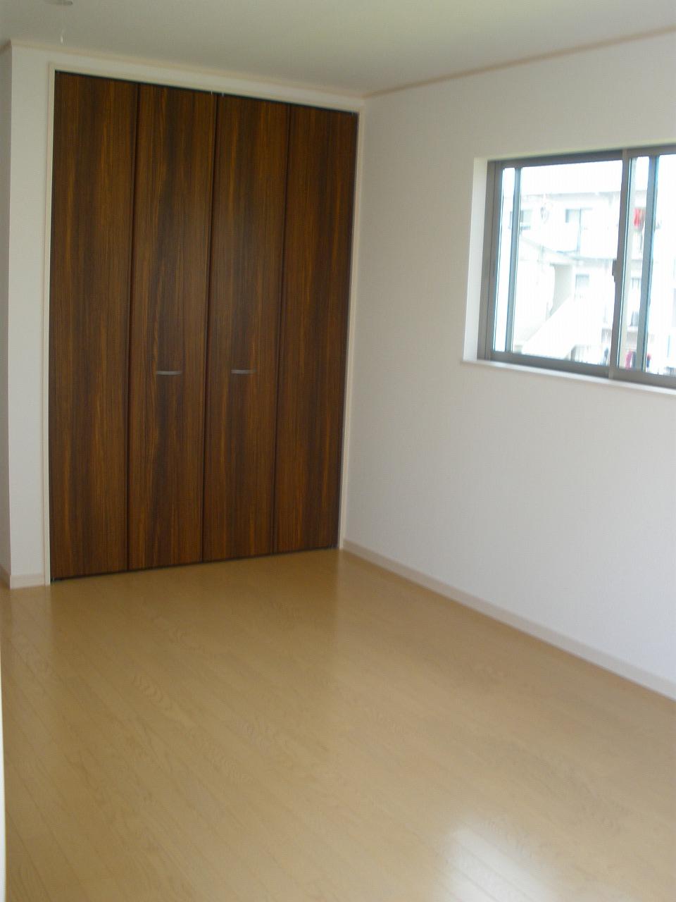 Same specifications photos (Other introspection). Same specifications