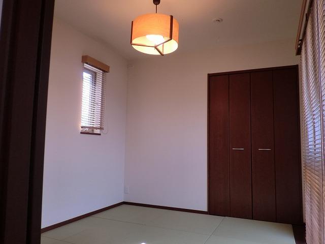 Non-living room. Room (May 2013) Shooting