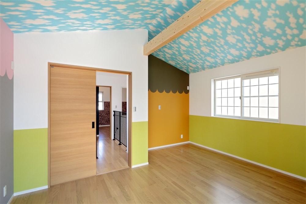 Building plan example (introspection photo).  [Our construction cases] Blue sky on the ceiling, Children's an exciting likely tickled also curiosity of children in colorful cross against the wall. I have is tempted called a lot of your friends.