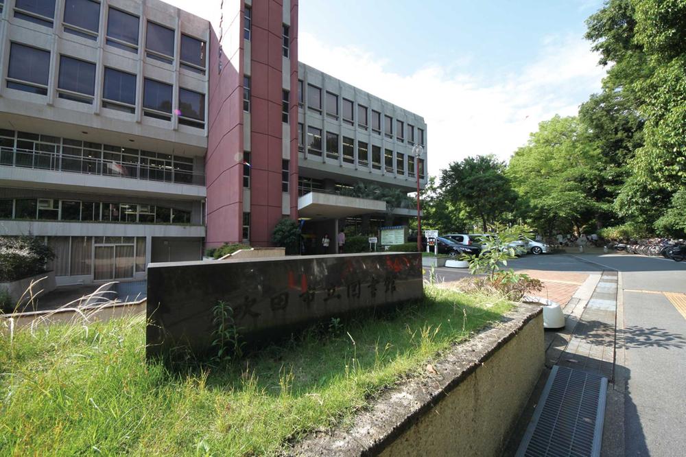 library. Suita 960m walk 12 minutes to stand Central Library