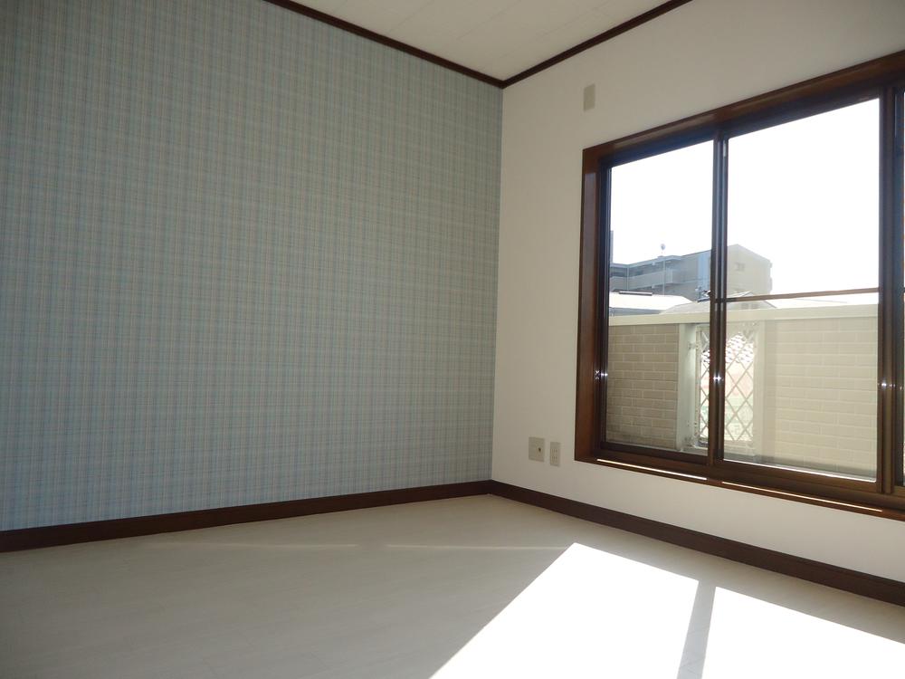 Non-living room. It was instead stuck in a stylish cross