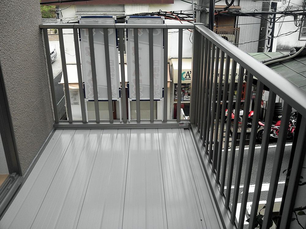 Balcony. Local (December 7, 2013) Shooting