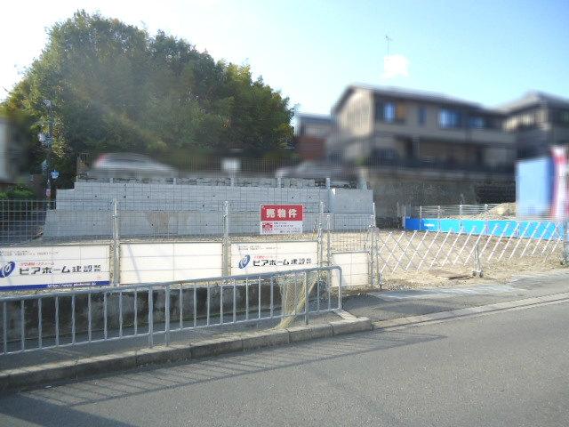 Local land photo. From north