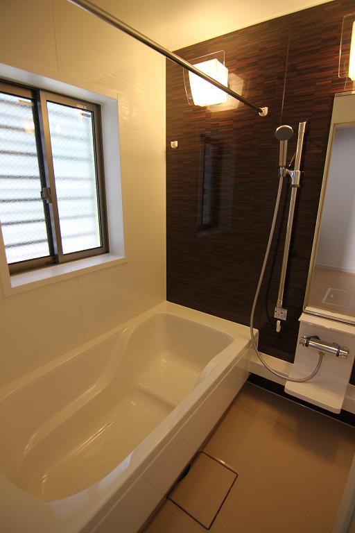 Same specifications photo (bathroom). ◆ Same specification bathroom ◆ Floor surface safety slip in the unevenness of the micro! Since there is no deep groove, Because the floor is difficult to accumulate dry easy dirt, Cleaning is also happy to!