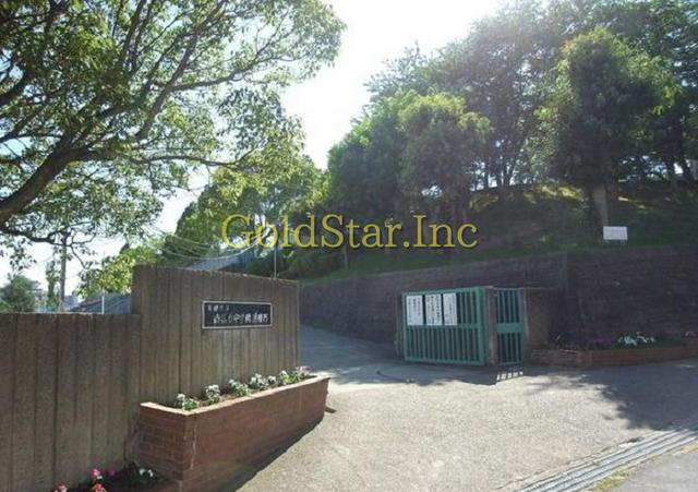 Junior high school. 773m to Suita Municipal Furuedai junior high school