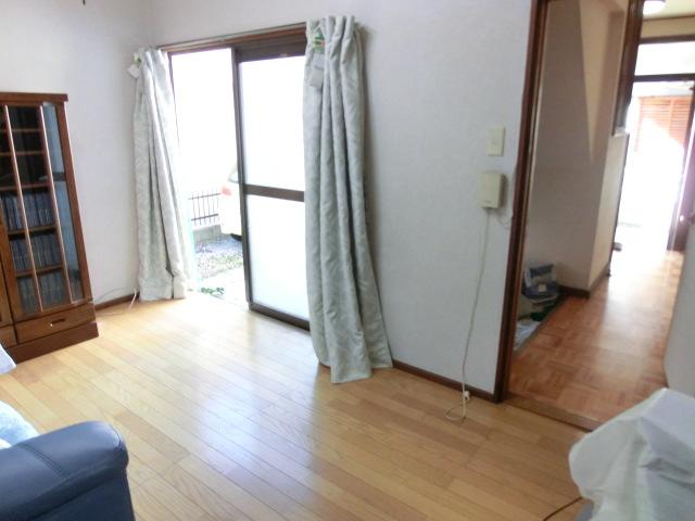 Other local. Impression that opened with the parallel passage Tonarito. 