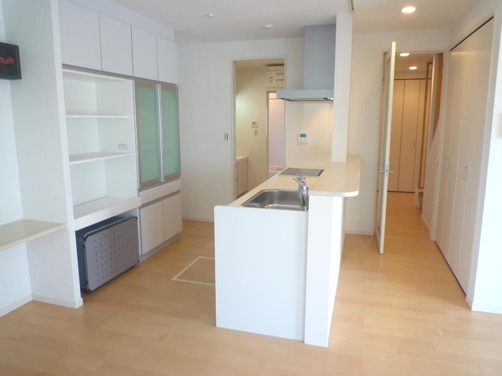 Same specifications photo (kitchen). The company construction cases