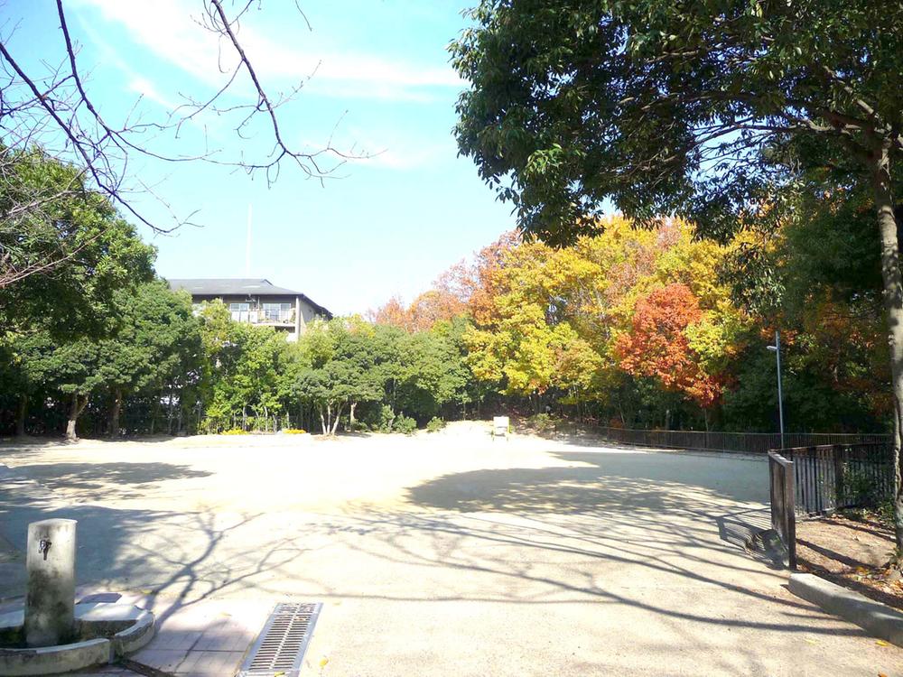 park. New Ashiya to Central Park 1261m