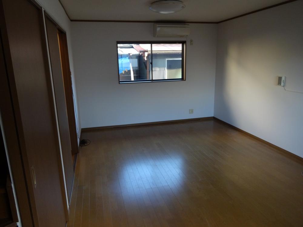 Living. Indoor (11 May 2013) Shooting