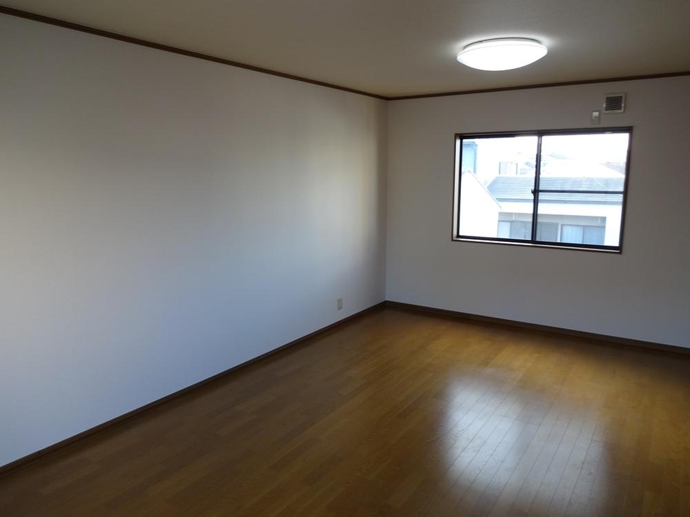 Non-living room. 3 Kaiyoshitsu