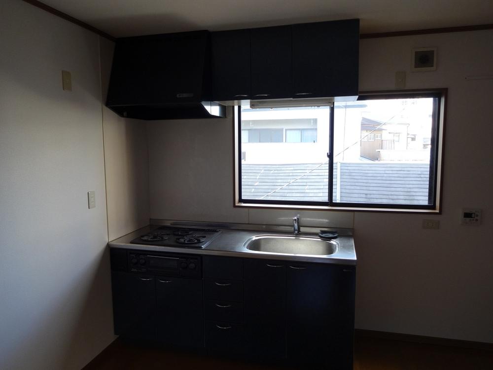 Kitchen. Indoor (11 May 2013) Shooting