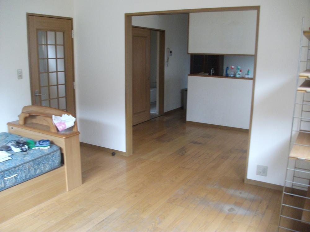 Living. Indoor (12 May 2013) Shooting