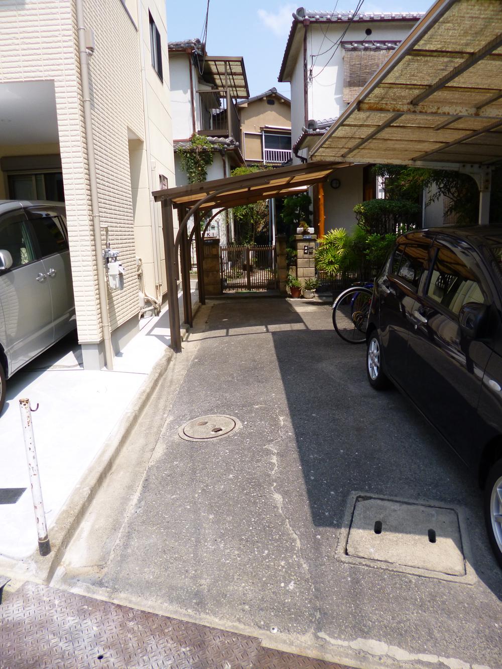 Parking lot. Local (09 May 2013) Shooting