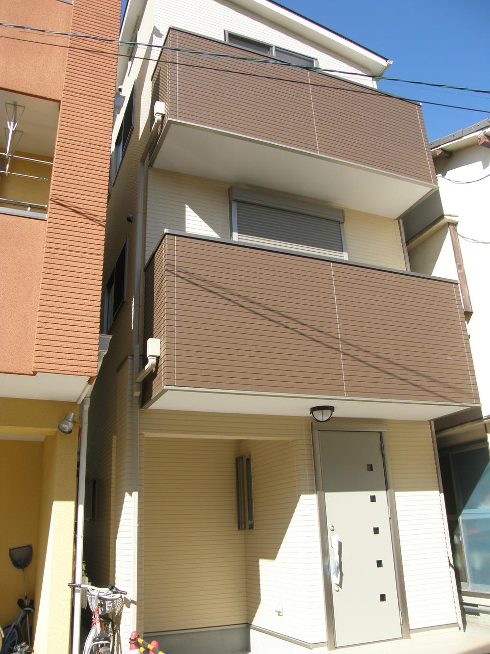 Local appearance photo. Well the day is bright hit