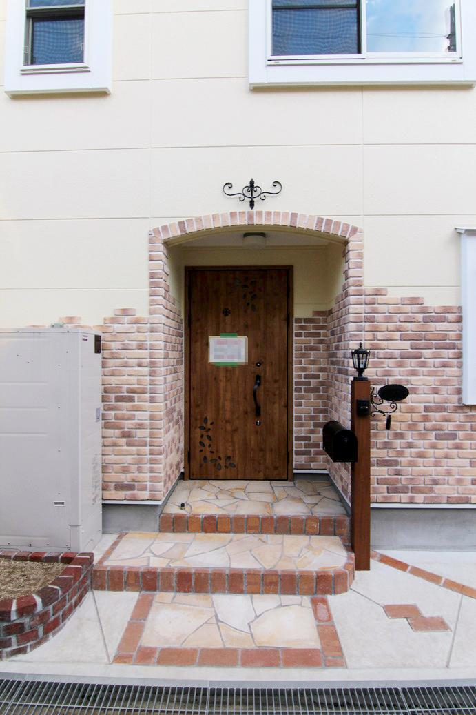 Entrance.  ◆ Entrance