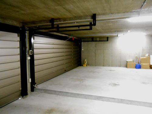 Parking lot. Local (08 May 2013) Shooting