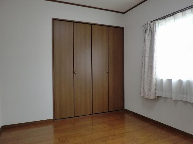 Non-living room. Indoor (June 2013) Shooting