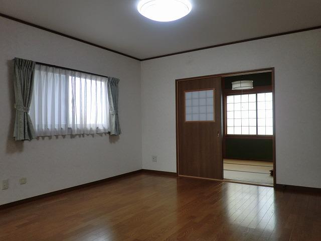 Living. Indoor (06 May 2013) Shooting