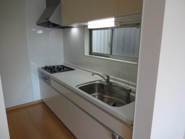 Kitchen. Storage plentiful system Kitchen