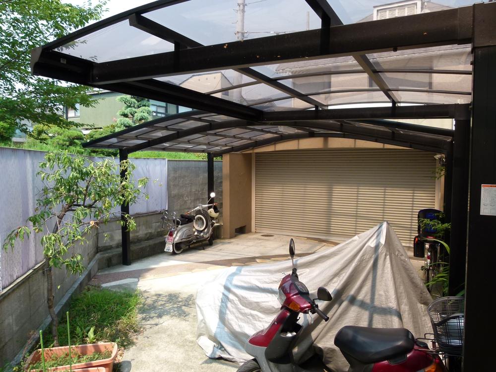 Parking lot. It has established car port to cycle port! 