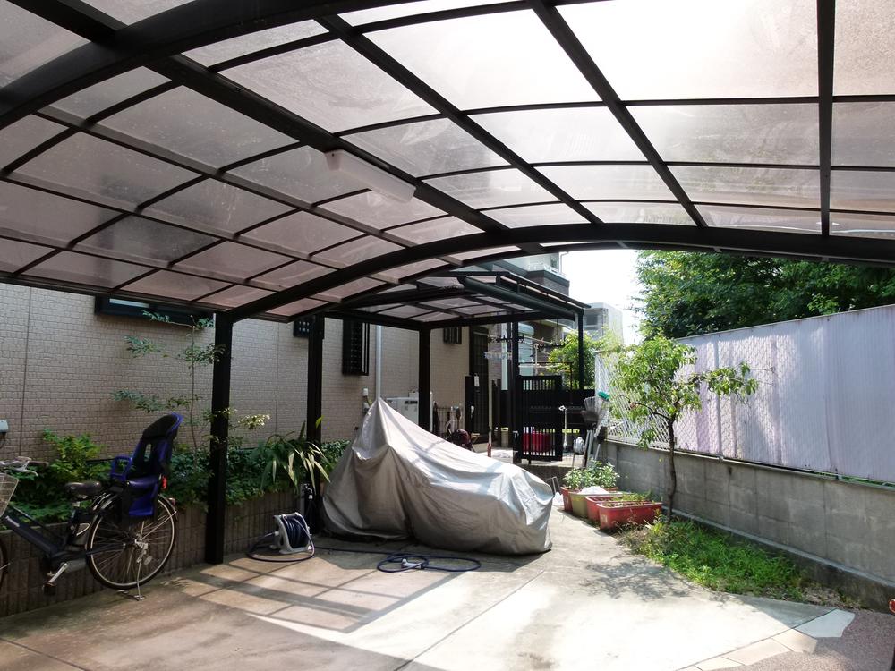 Parking lot. Parking space Thank 2 car! 