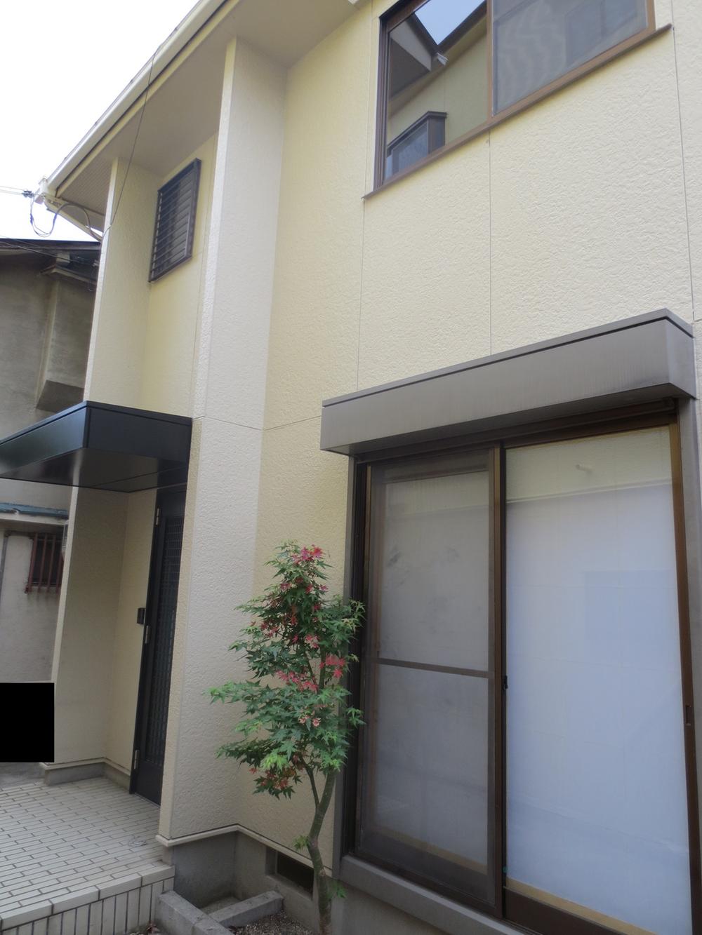 Local appearance photo