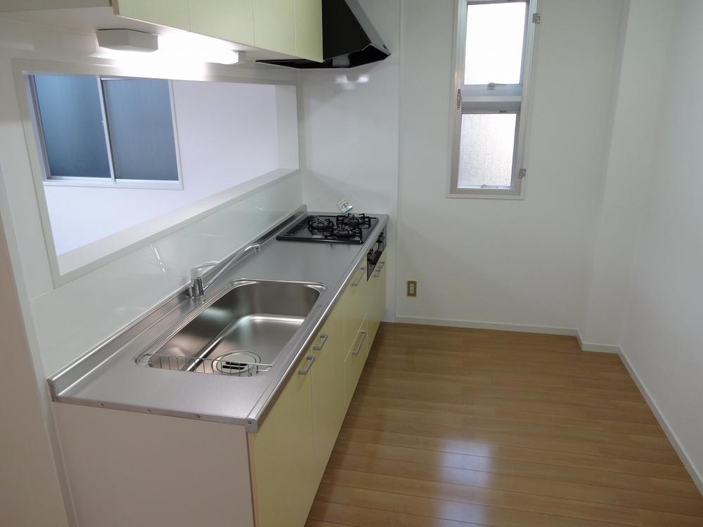 Kitchen. Will happily cooking in had made systems kitchen!