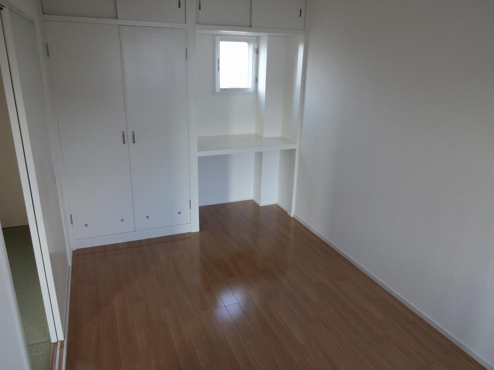 Non-living room. 3 Kaiyoshitsu! Bright is!