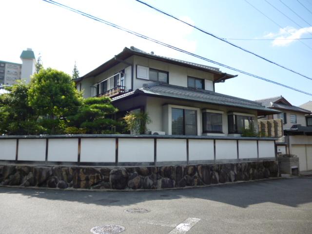 Local appearance photo. local