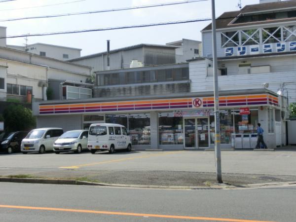 Convenience store. 160m Circle K to Circle K