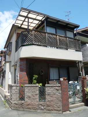 Local appearance photo. Exterior (1)