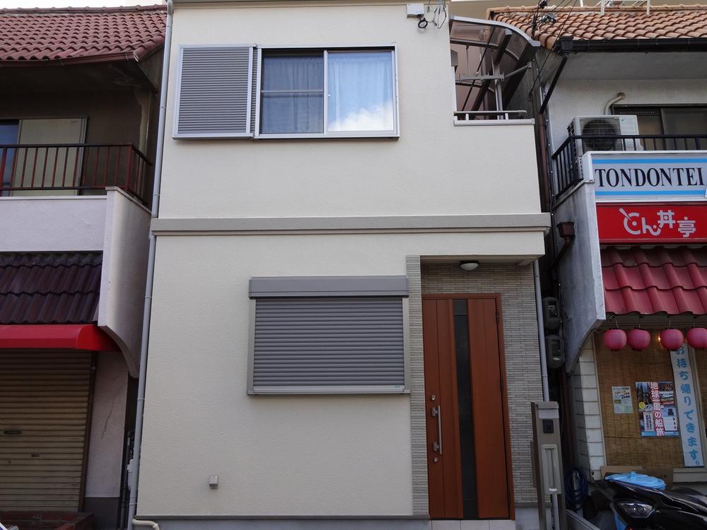 Local appearance photo