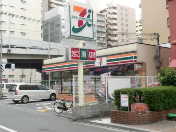 Convenience store. Seven-Eleven to 630m Seven-Eleven