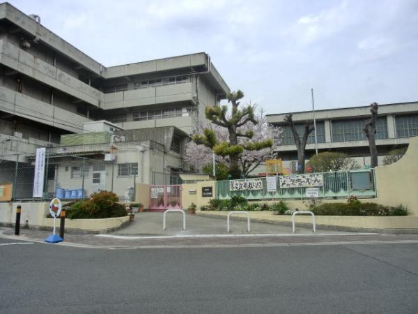 kindergarten ・ Nursery. 400m Suita Municipal Esaka Oike kindergarten to Suita Municipal Esaka Oike kindergarten