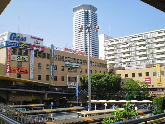 Shopping centre. Suita until Thanksgiving 1761m