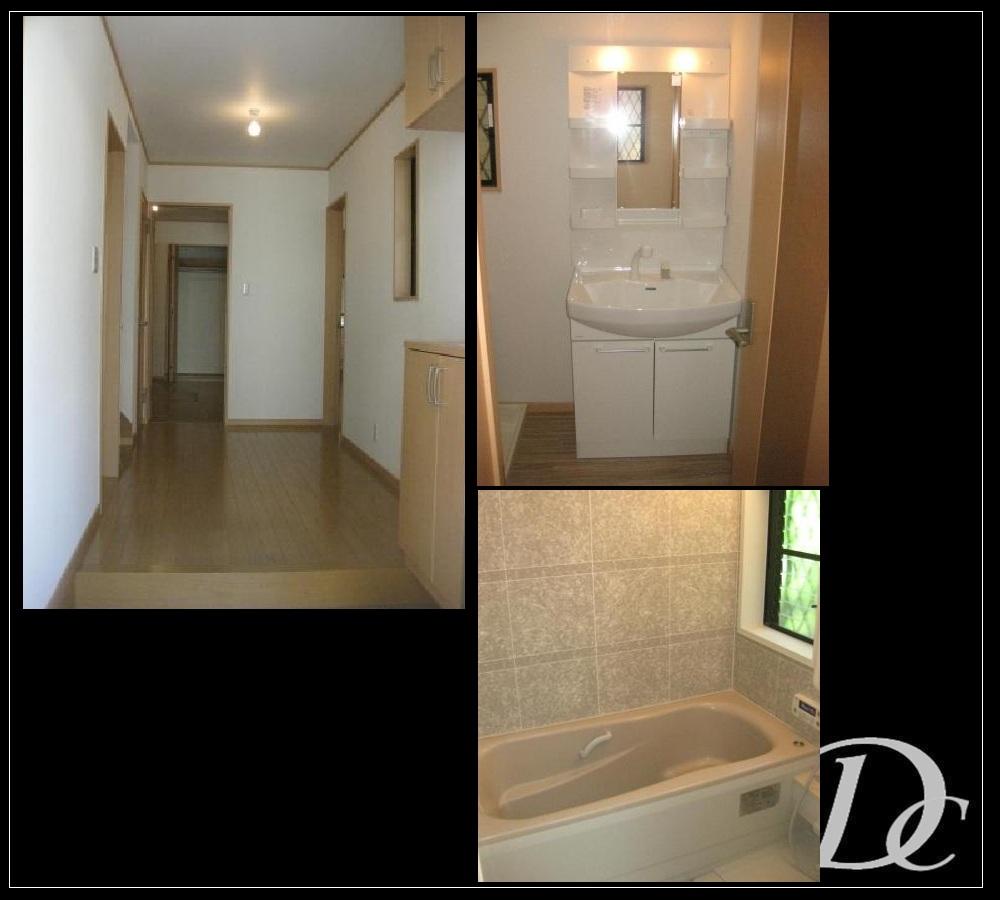 Bathroom. Entrance ・ Wash basin ・ bathroom