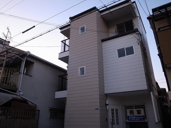 Local appearance photo. Slow life come true in a quiet residential area